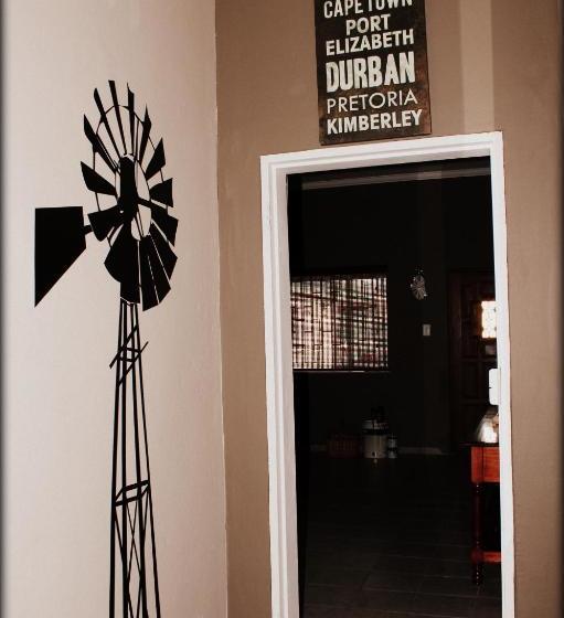 פנסיון Aqua Terra Guest House