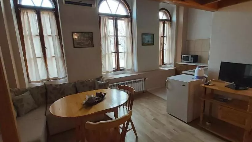 ペンション Citadel Guest House