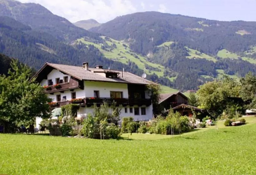 Majatalo Gästehaus Pfister Maria