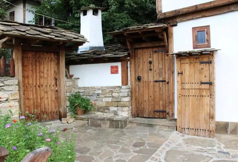 پانسیون Guest House The Old Lovech