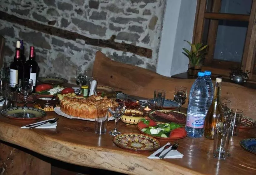 پانسیون Guest House The Old Lovech