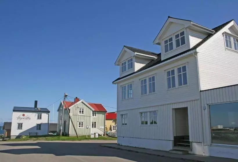 ペンション Kristina Apartment & Alma House