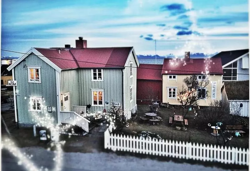 ペンション Kristina Apartment & Alma House