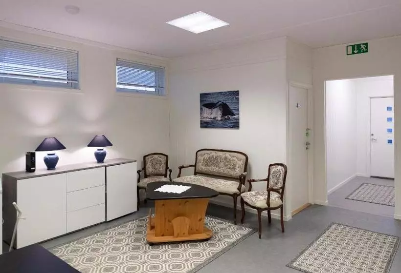 ペンション Kristina Apartment & Alma House