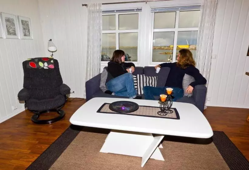 ペンション Kristina Apartment & Alma House