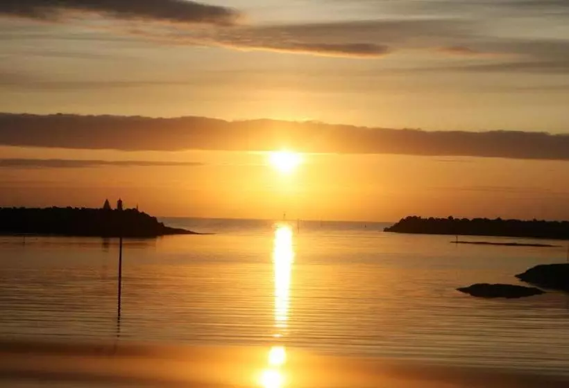 ペンション Kristina Apartment & Alma House