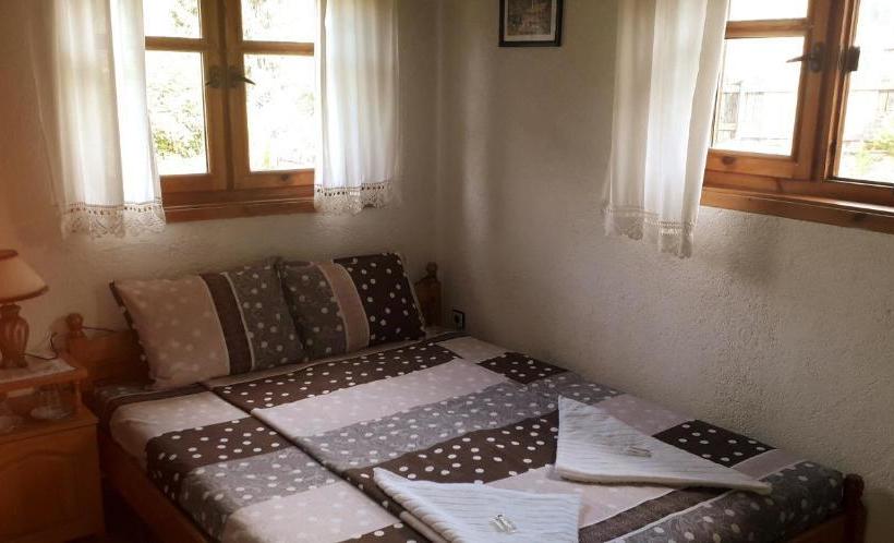 Pensione Mechta Guest House