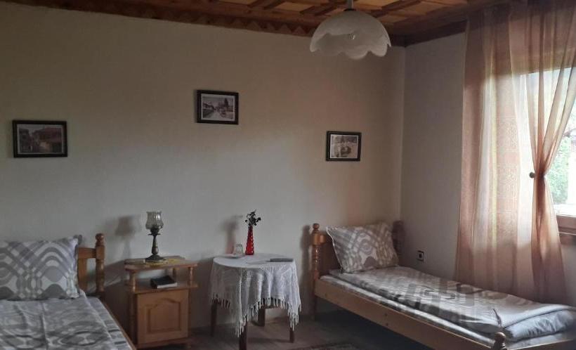 Pensione Mechta Guest House