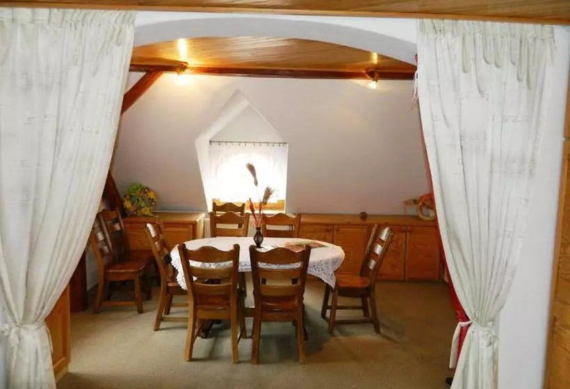 Majatalo Penzion Surf