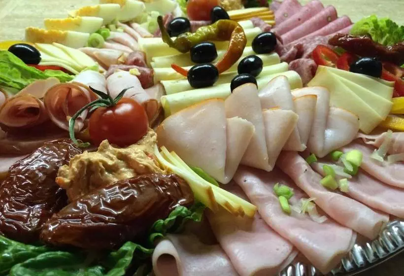 Majatalo Penzion Surf