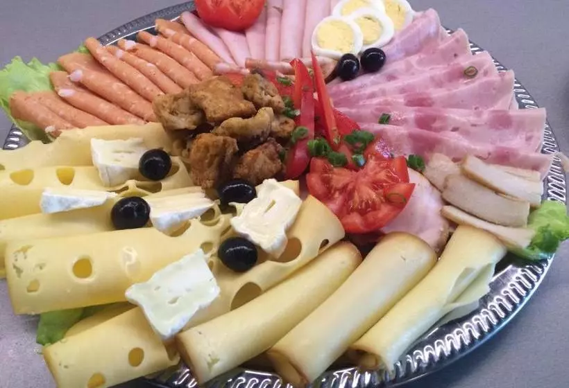 Majatalo Penzion Surf