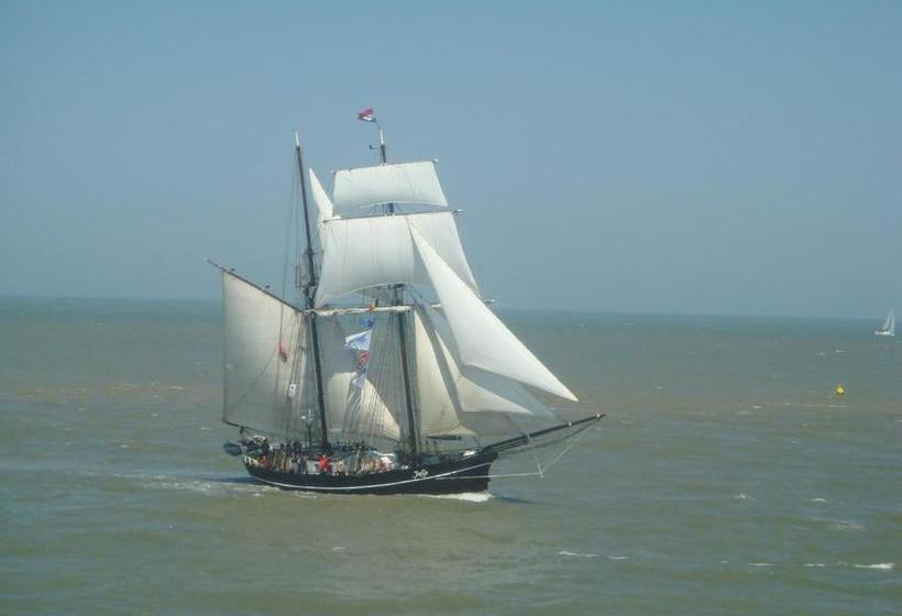 ペンション T Valkennestje