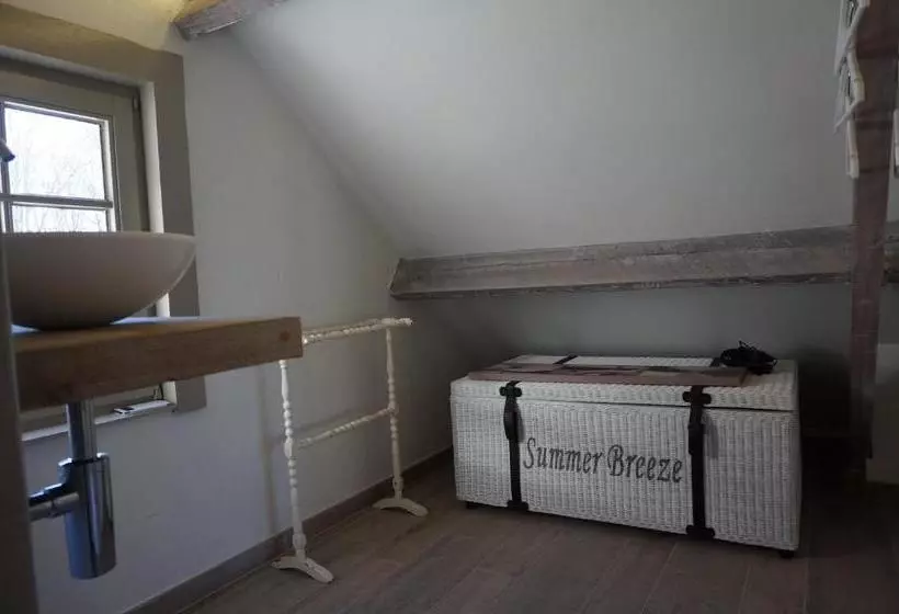 ペンション T Valkennestje