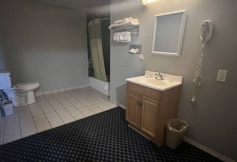 Общежитие Greensburg Inn