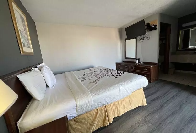 Retkeilymaja Greensburg Inn