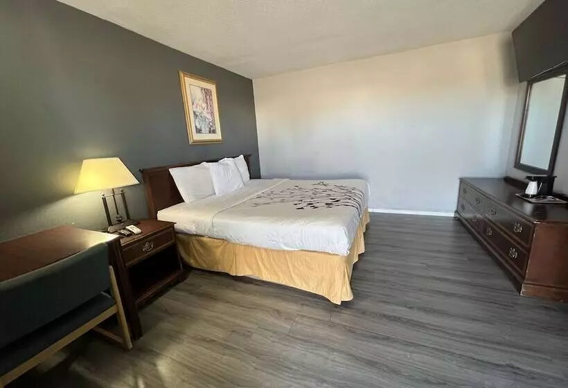 Retkeilymaja Greensburg Inn