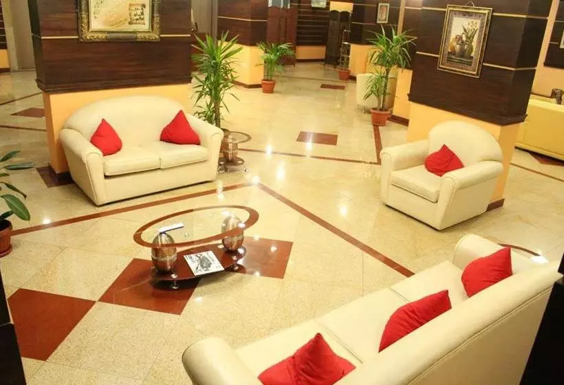 Flora Park  Apartment