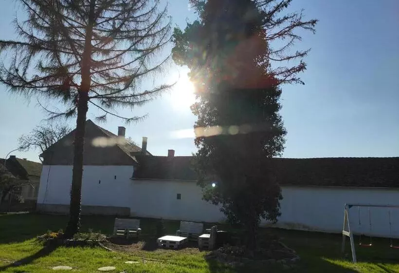 Ludo Apartman Hotel & Spa