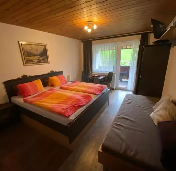 ペンション Landhaus Aigner