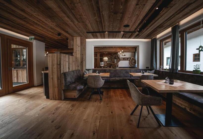 بنسيون Landhaus Neumayr