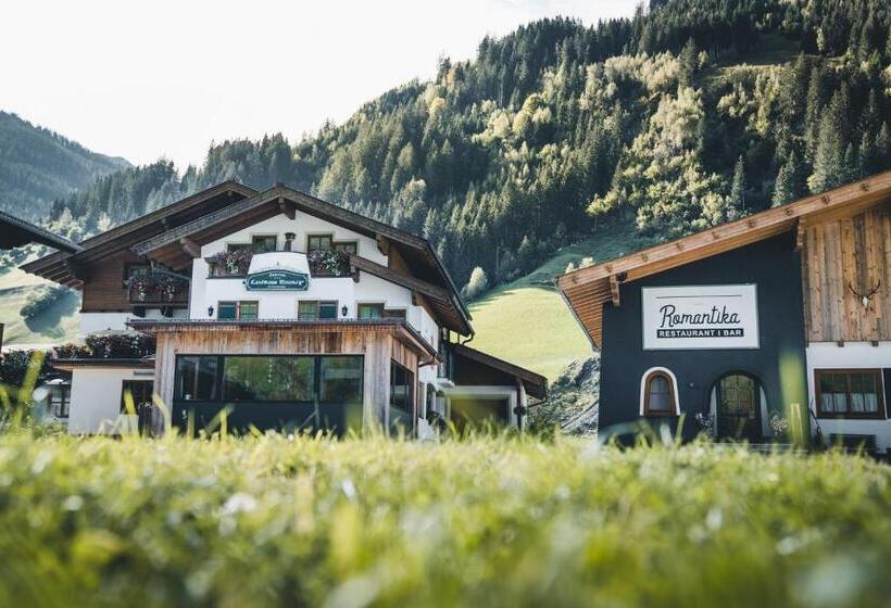 بنسيون Landhaus Neumayr