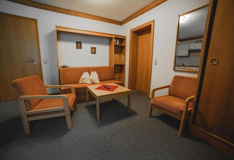 بنسيون Landhaus Neumayr