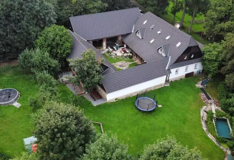 Majatalo Penzion U Dvojice