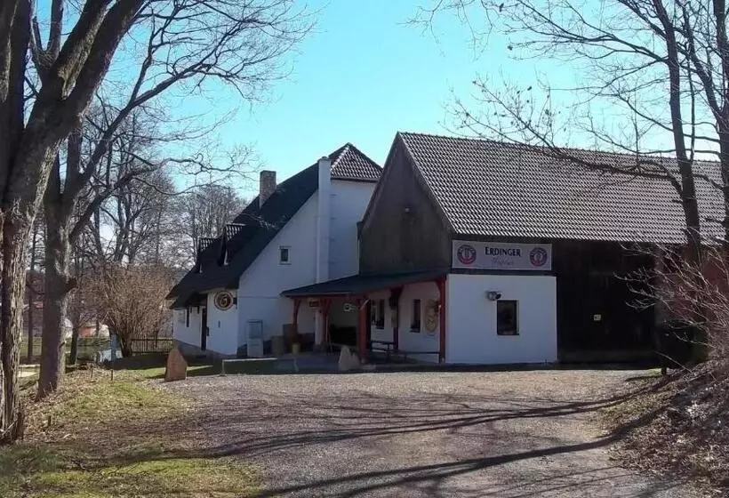 Majatalo Penzion U Dvojice