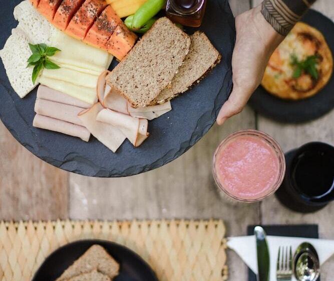 膳宿费 Pousada Seis E Meia