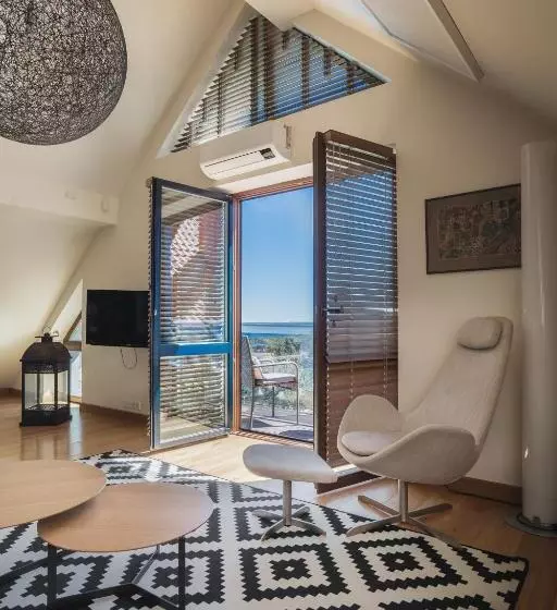 Visit Nida Apartments