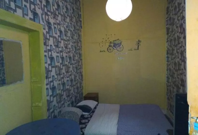 هاستل Hostal Del Gato