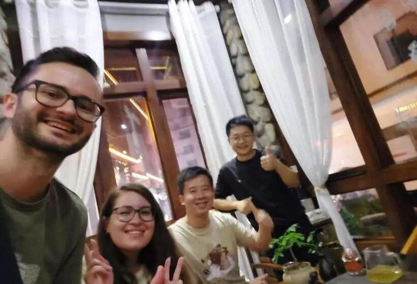 Retkeilymaja Zhangjiajie Highlights Guesthouse