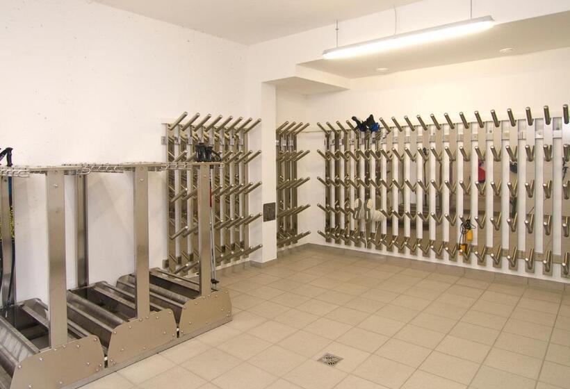 Apart Hotel Aurora Fiss