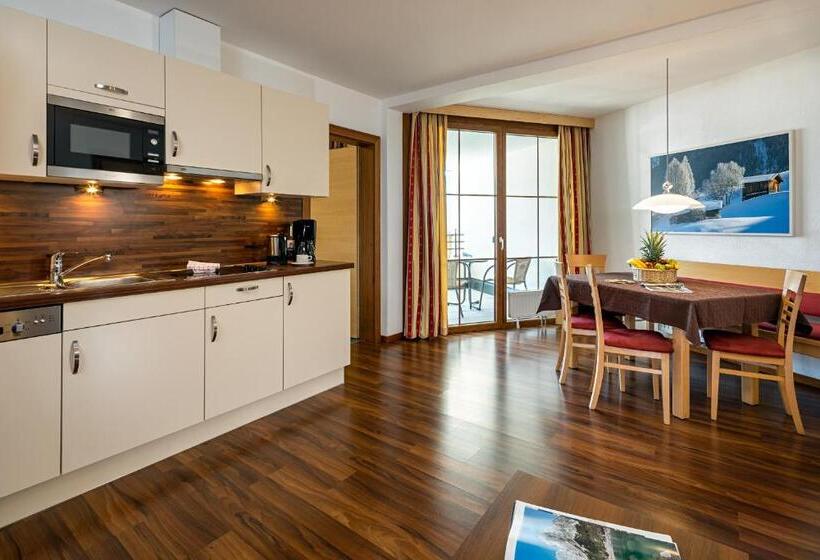 Apart Hotel Aurora Fiss