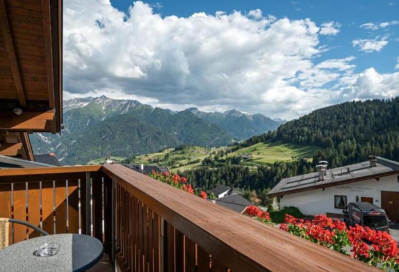 Apart Hotel Aurora Fiss