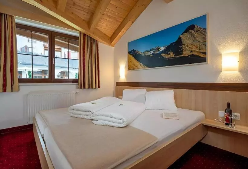 Apart Hotel Aurora Fiss