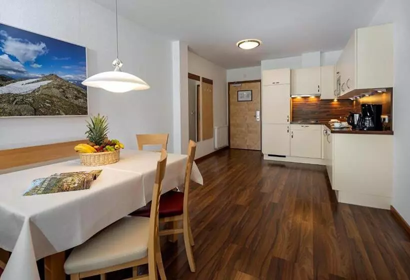 Apart Hotel Aurora Fiss