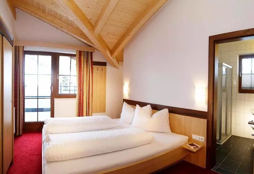 Apart Hotel Aurora Fiss