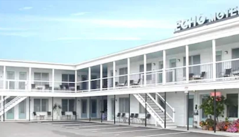 Echo Motel