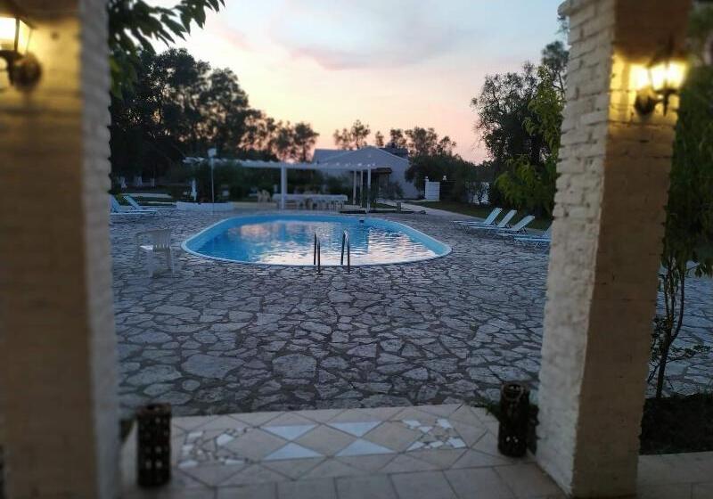 酒店 Alykes Family Resort