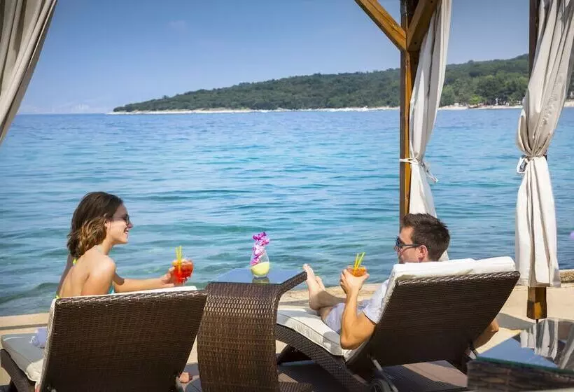 ホテル Aminess Gaia Green Villas