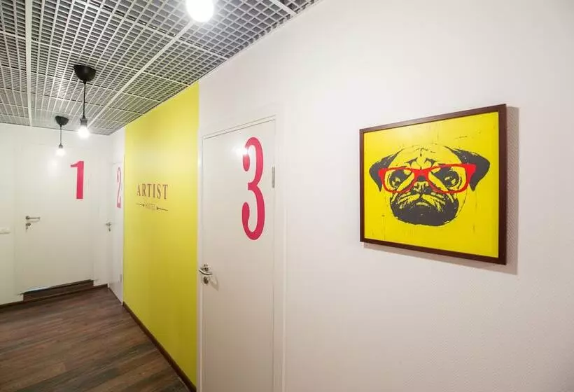 ホテル Artist Hostel On Kurskaya