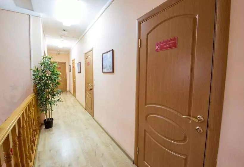 ホテル Artist Hostel On Kurskaya