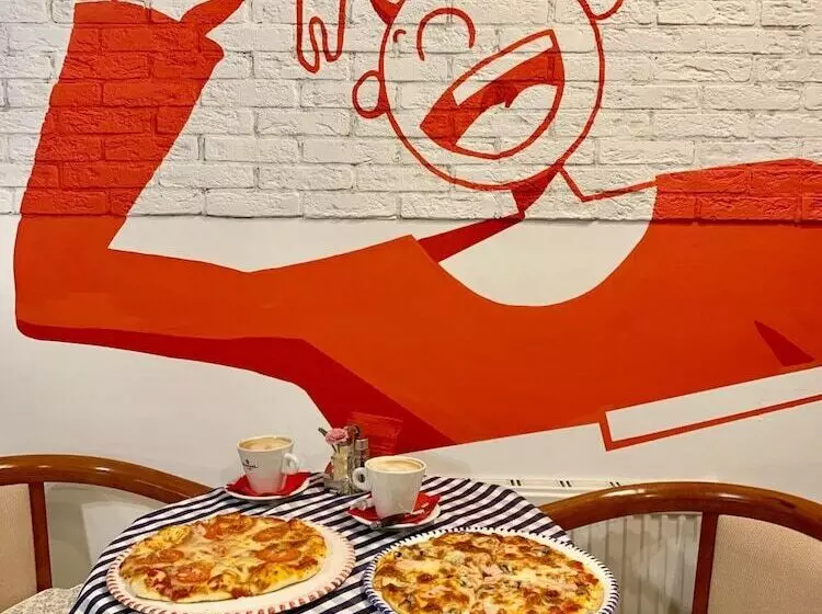 ホテル Artist Hostel On Kurskaya