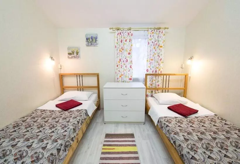 ホテル Artist Hostel On Kurskaya