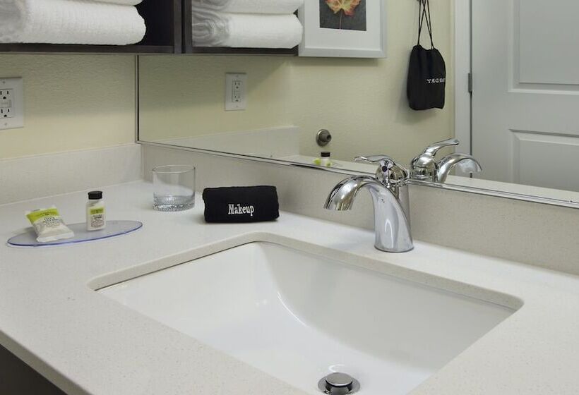 فندق Candlewood Suites   Frisco, An Ihg