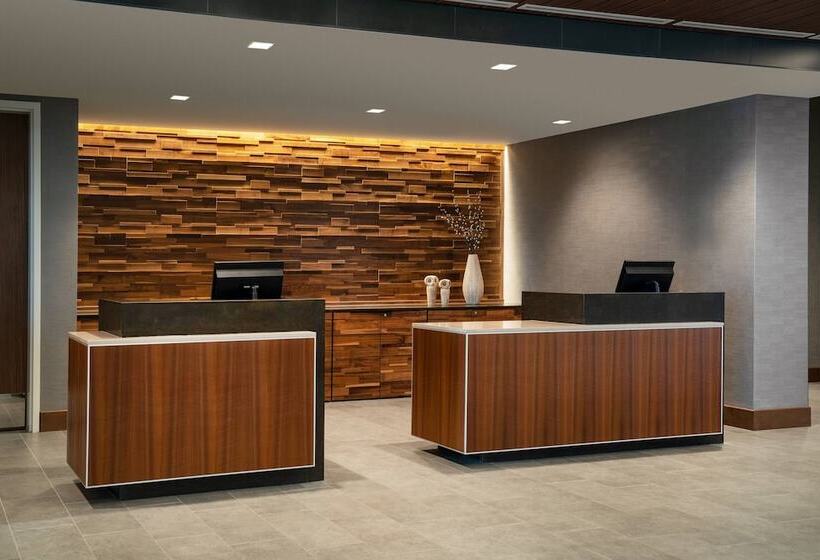 فندق Courtyard By Marriott Loveland Fort Collins