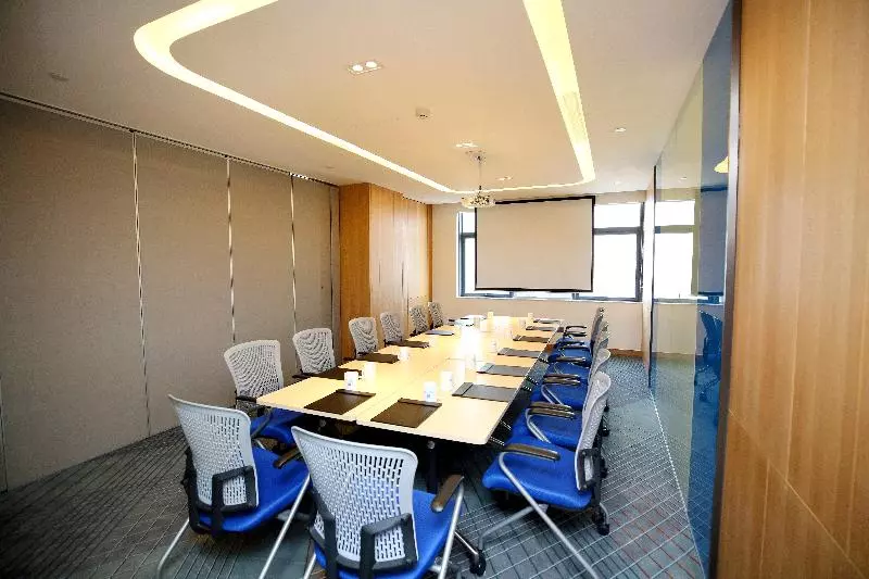 هتل Holiday Inn Express Chengdu North Railway Station, An Ihg