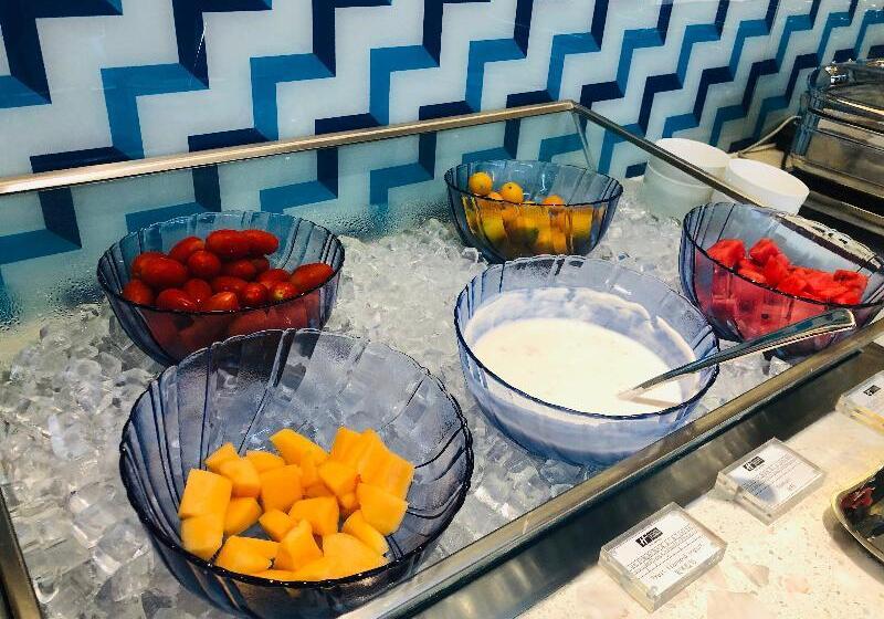 Hotel Holiday Inn Express Chengdu North Railway Station, An Ihg