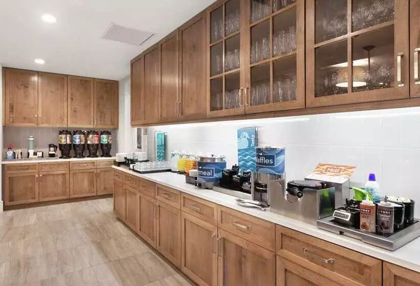 هتل Homewood Suites By Hilton Providence Downtown